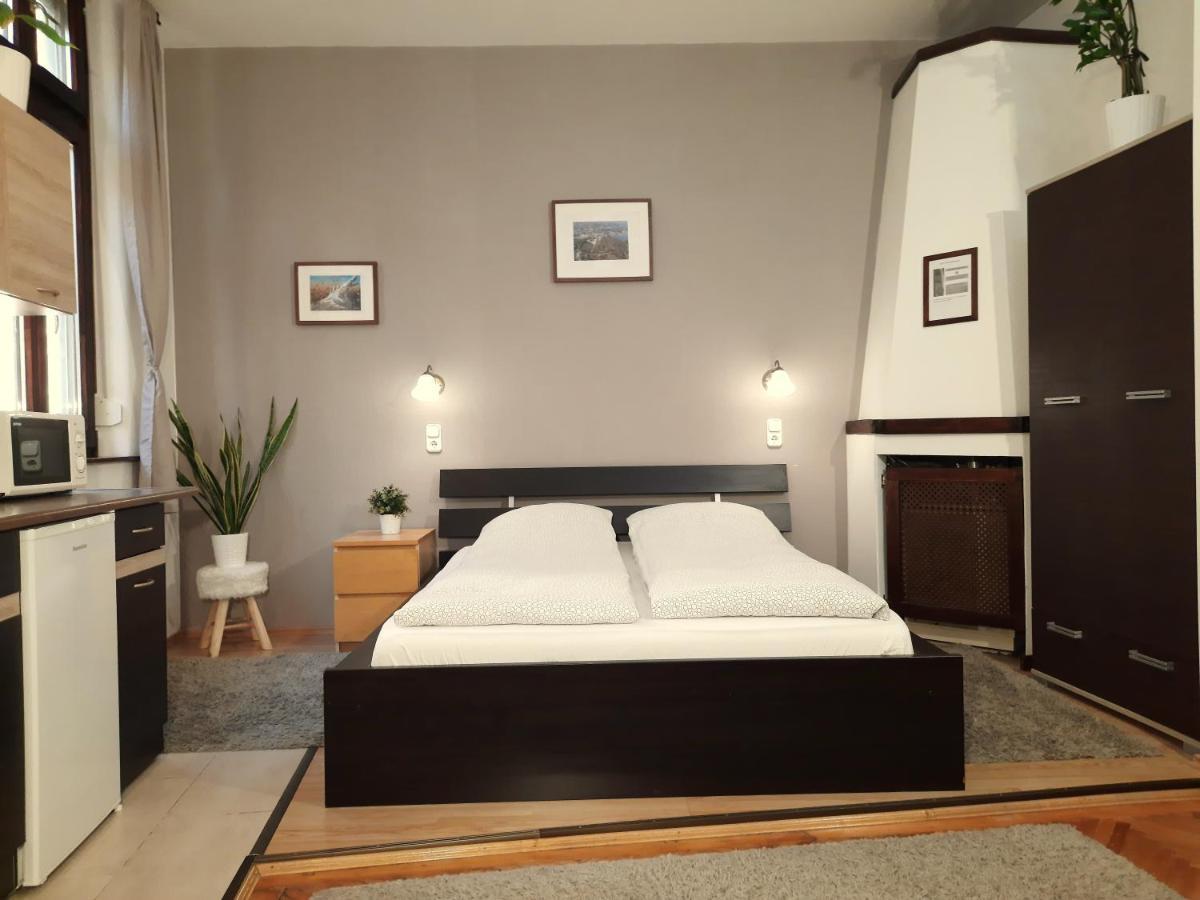 Central Gold Apartment Budapeszt Zewnętrze zdjęcie