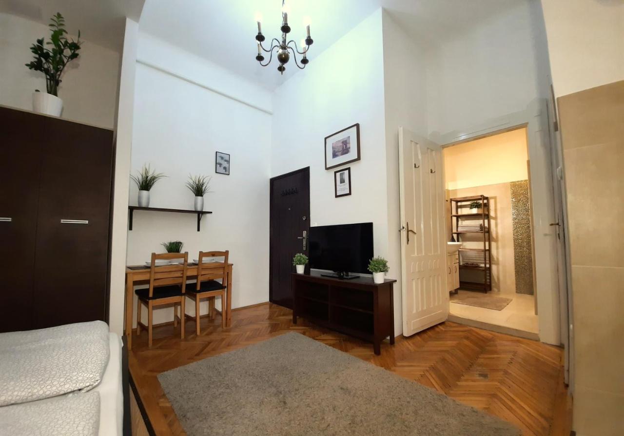 Central Gold Apartment Budapeszt Zewnętrze zdjęcie