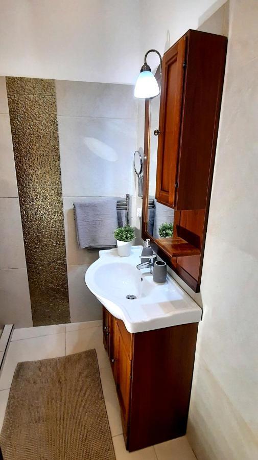 Central Gold Apartment Budapeszt Zewnętrze zdjęcie