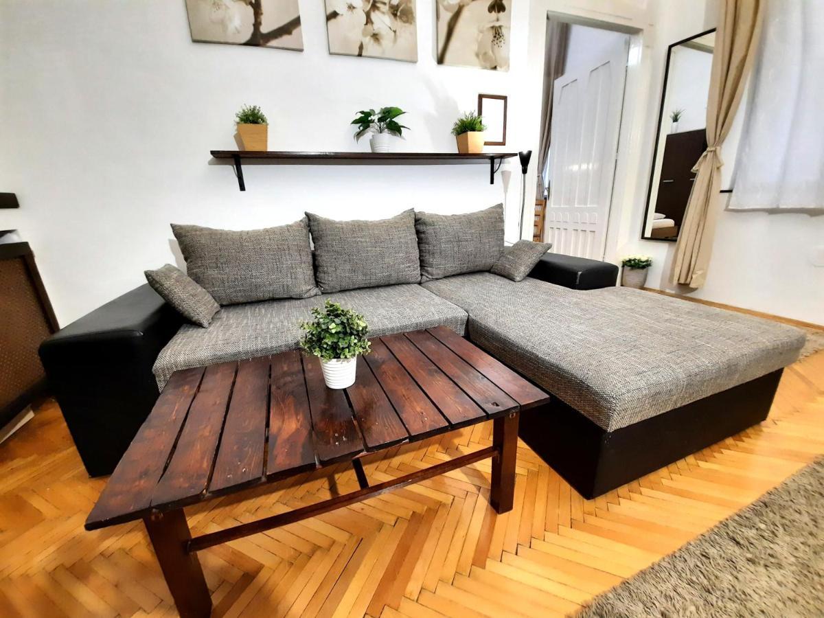 Central Gold Apartment Budapeszt Zewnętrze zdjęcie