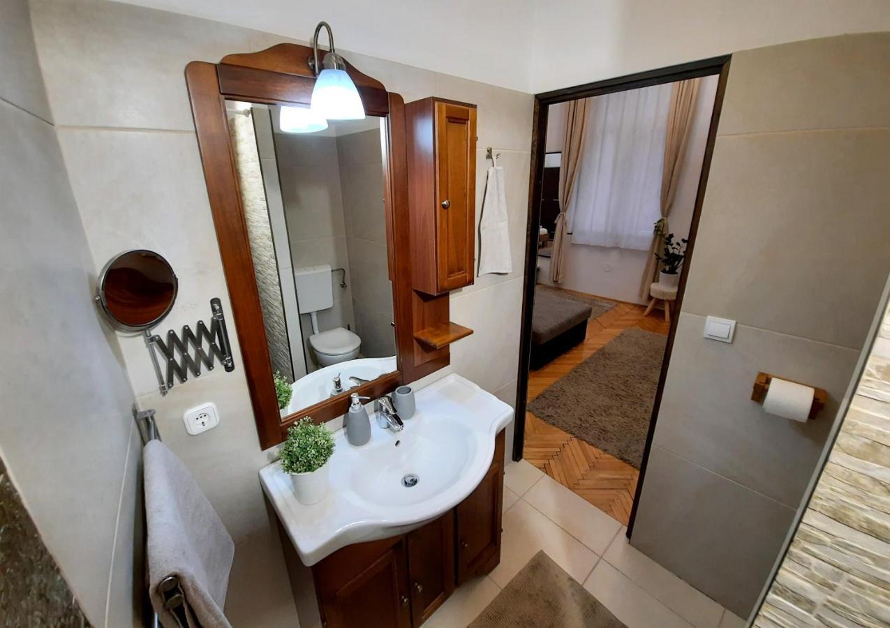 Central Gold Apartment Budapeszt Zewnętrze zdjęcie